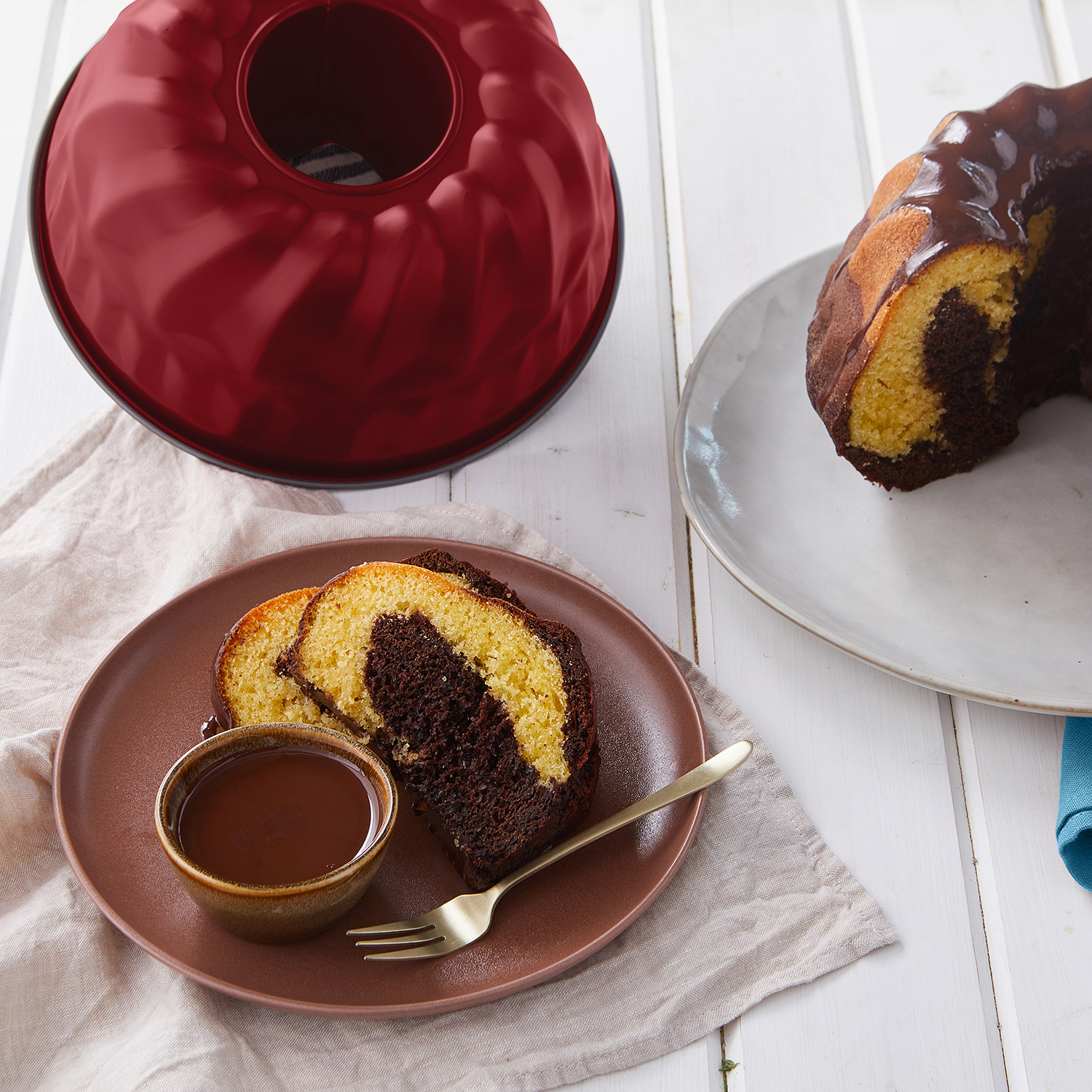 Форма для кекса фигурная красная 23 см. Guardini  