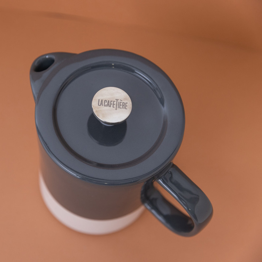  Кофейник на 6 чашек Barcelona Cafetiere Cool Grey Арт.: LCBAR6CPGRY