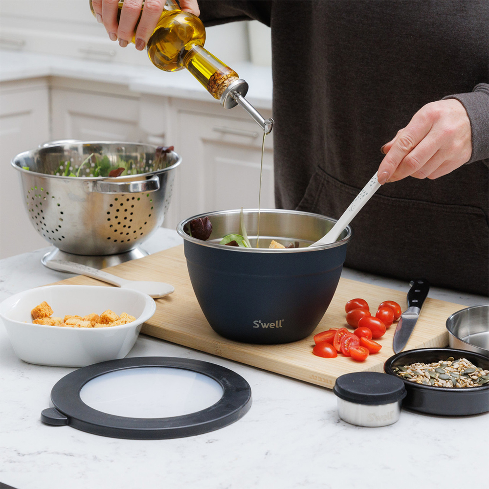 Набор для салата AZURITE (салатница1,9 л, контейнер для приправ 60 мл, съемный поддон)  