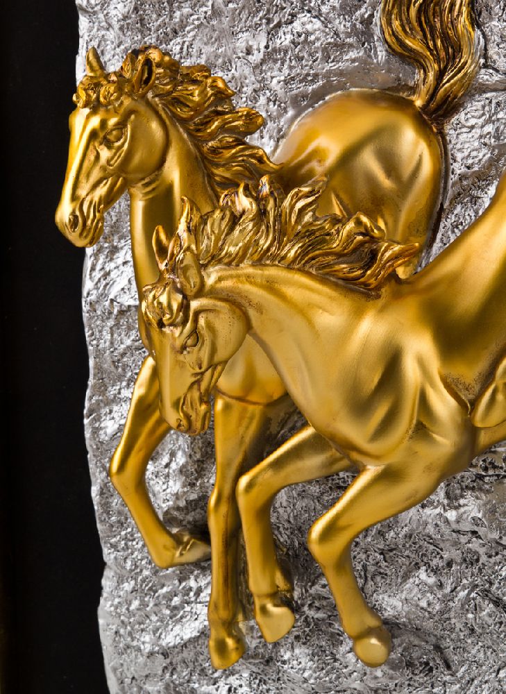 Панно "лошади" золото   50-375