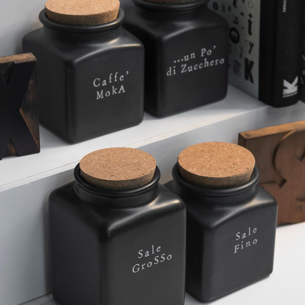 Ёмкость для соли с крышкой Nero Easy 18.5 см  