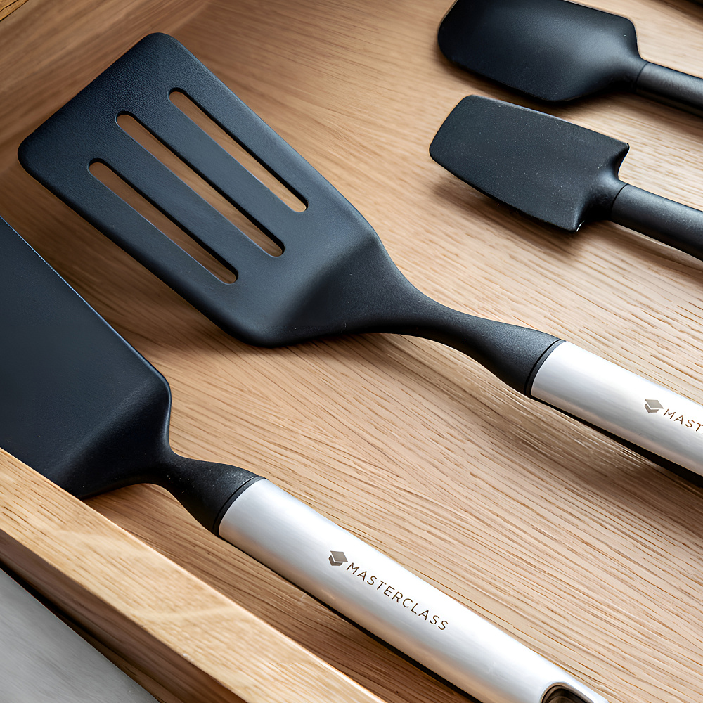  Лопатка с мягкой рукояткой из нерж/стали с прорезями Soft Grip MC, 34 см GREY Арт.: MCSSTURN