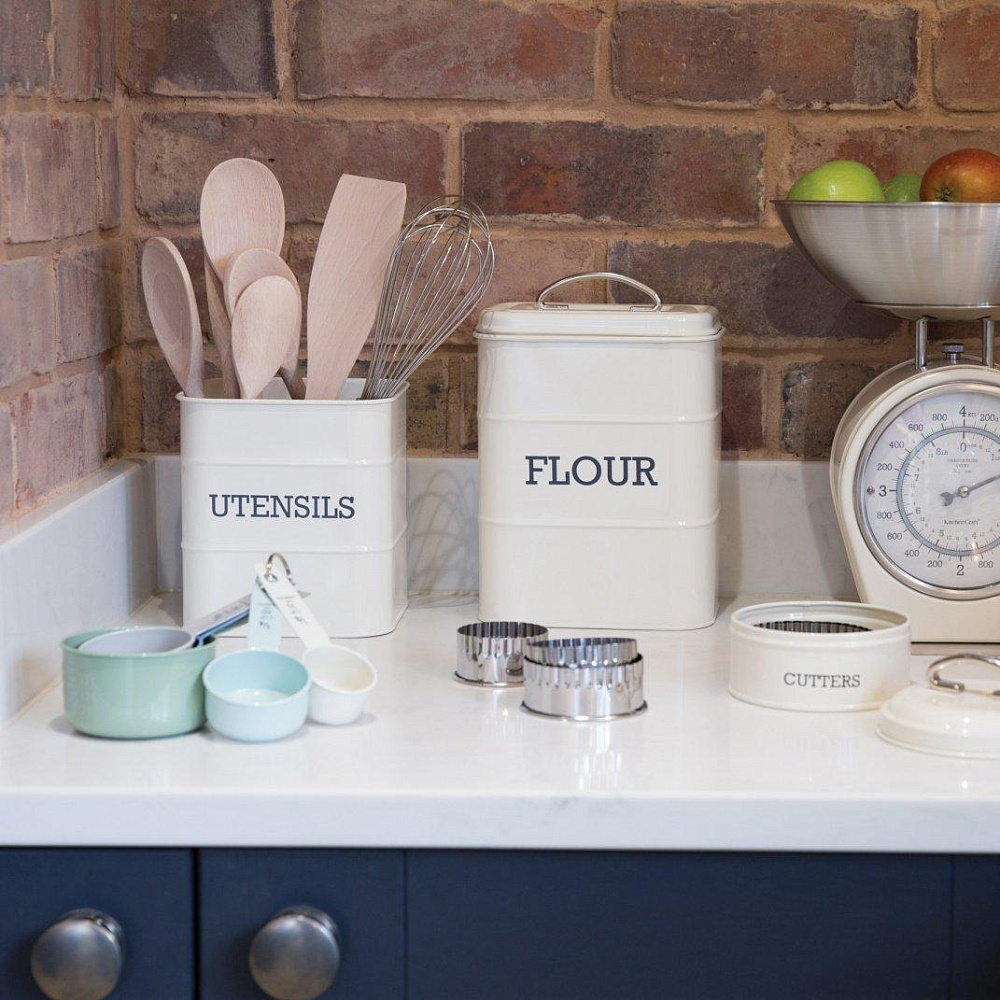  Kitchen Craft Ёмкость для хранения муки Living Nostalgia creamy Арт.: LNFLOURCRE